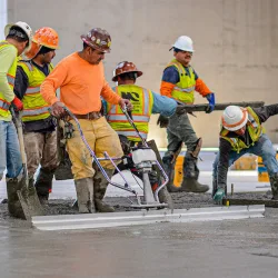 Bormann Δονητής Μπετόν Βενζίνης Τετράχρονος με Ταχύτητα 30rpm 1.2hp