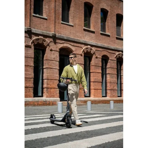 Segway E2 Plus E II Ηλεκτρικό Πατίνι με 25km/h Max Ταχύτητα και 25km Αυτονομία σε Μαύρο Χρώμα