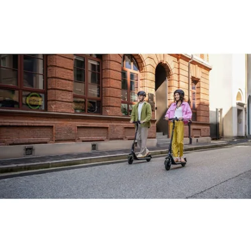 Segway E2 Plus E II Ηλεκτρικό Πατίνι με 25km/h Max Ταχύτητα και 25km Αυτονομία σε Μαύρο Χρώμα