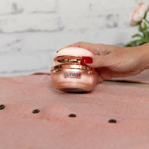 First Austria Επαναφορτιζόμενος Αποχνουδωτής Ροζ