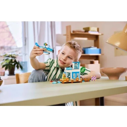 LEGO Animal Crossing Animal Crossing - Fly with Dodo Airlines για 7+ Ετών 292τμχ