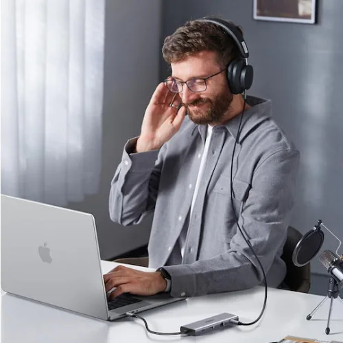 Ugreen Cm498 USB-C Docking Station με 4K PD Ethernet Γκρι