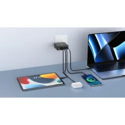 Riversong Φορτιστής Χωρίς Καλώδιο με Θύρα USB-A και 3 Θύρες USB-C Μαύρος (PowerKub G100)