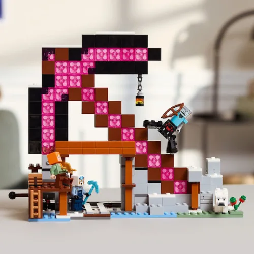 LEGO Minecraft The Pickaxe Mine για 8+ Ετών 530τμχΚωδικός: 21277