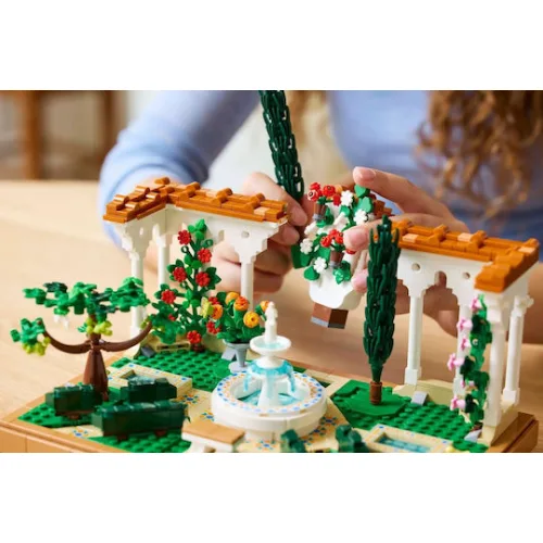 LEGO Icons Fountain GardenΚωδικός: 10359