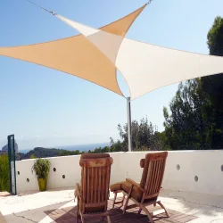 Τρίγωνο πανί σκίασης 230gsm 3,6x3,6x3,6μ. Εκρού
