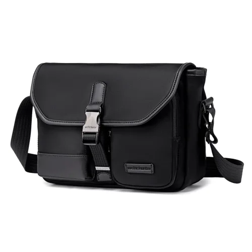 ARCTIC HUNTER τσάντα ώμου KB00827, 6L, μαύρη